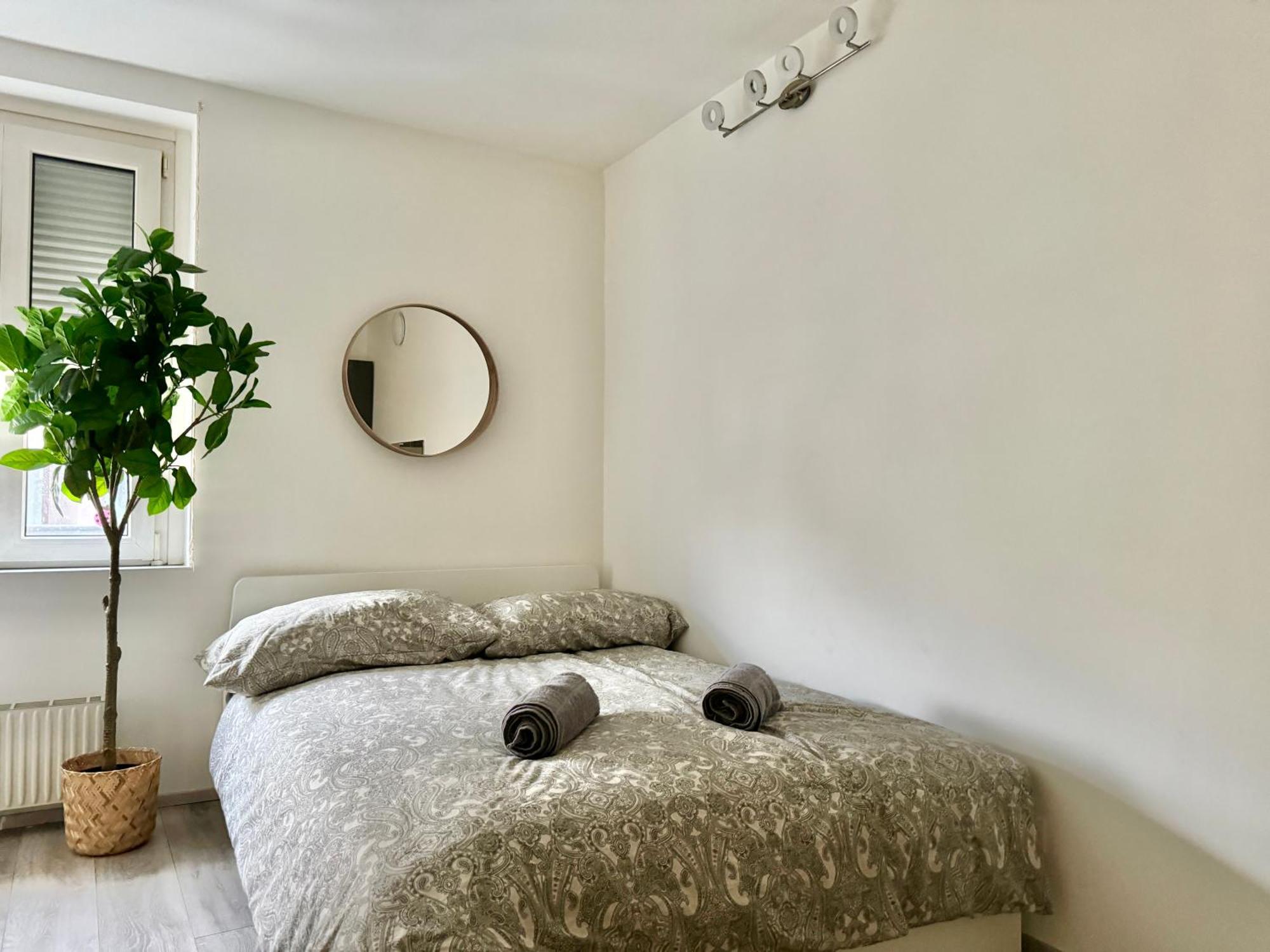 Stylish Schonbrunn Apartments - Free Underground Parking 维也纳 外观 照片