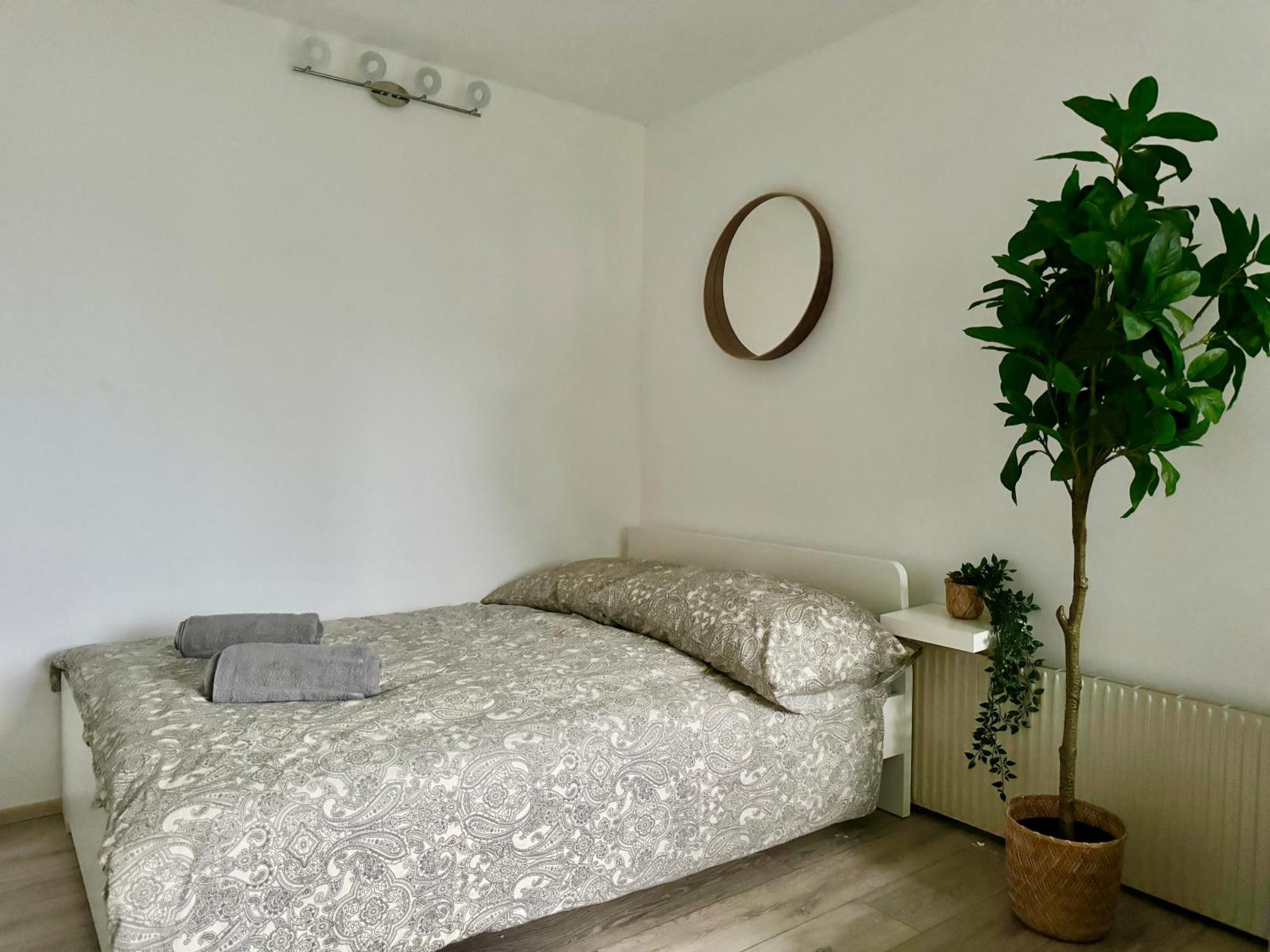 Stylish Schonbrunn Apartments - Free Underground Parking 维也纳 外观 照片